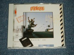 Photo1: RESTLESS レストレス -  MOVIN' ON  (MINT-/MINT) / 1993 JAPAN Original Used CD