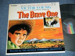 Photo1: ost  VICTOR YOUNG - THE BRAVE ONE 黒い牡牛(Original Motion Picture Score)(Ex++/MINT-)  / Japan 1973 REISSUE Used  LP 
