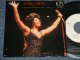 SHIRLEY BASSEY シャーリー・バッシー - A) LIVING 幸福の讃歌  B) EVERYTHING THAT TOUCHES YOU 貴方のタッチ (Ex++/Ex+++) /1975 JAPAN ORIGINAL "WHITE LABEL PROMO" Used 7" 45 rpm Single