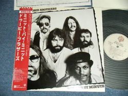 Photo1: The DOOBIE BROTHERS ドゥービー・ブラザーズ - MINUTE BY MINUTE (MINT-/MINT-) / 1978 JAPAN ORIGINAL Used LP+Obi 