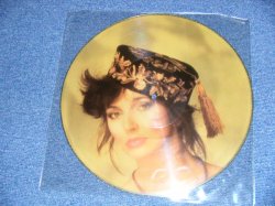 Photo1: KATE BUSH ケイト・ブッシュ - LIVE IN EUROPE '79 & '80 (C / D) ( - /MINT-) / 198 US AMERICA ORIGINAL "COLLECTOR'S BOOT" "PICTURE DISC" Used LP