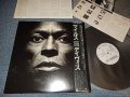 MILES DAVIS マイルス・デイビス -   TUTU (With CUSTOM INNER SLEEVE + FLYER POSTCARD)  (MINT-/MINT- / 1986 Japan ORIGINAL Used LP with OBI
