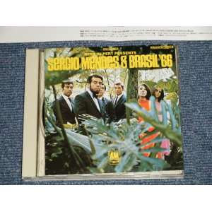 Photo: SERGIO MENDES & BRASIL '66  セルジオ・メンデス - HERB ALPERT PRESENTS マシュケナダ(MINT-/MINT) / 1986  JAPAN  ORIGINAL Used  CD 