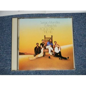 Photo: SERGIO MENDES & BRASIL '66  セルジオ・メンデス - FOOL ON THE HILL (MINT-/MINT) / 1986  JAPAN  ORIGINAL Used  CD 