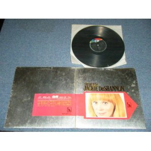 Photo: JACKIE DeSHANNON ジャッキー・デシャノン -  THE BEST OF 世界は愛を求めてる (Ex+/MINT-) / Japan ORIGINAL 1969 Used LP 