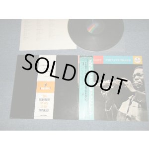 Photo: JOHN COLTRANE ジョン・コルトレーン  - IMPRESSIONS (MINT-/MINT-) / 1980 JAPAN  REISSUE Used LP  with OBI