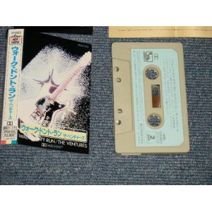 Photo: The VENTURES ベンチャーズ - WALK, DON'T RUN : NEW BEST NOW ウォーク・ドント・ラン  (Ex+++/MINT) / 1983 JAPAN ORIGINAL Used MUSIC CASSETTE TAPE 