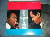 Photo: STAN GETZ AND J. J. JOHNSON スタン・ゲッツ＆ J. J. ジョンソン  - AT THE OPERA HOUSE オペラ・ハウスのゲッツとJ. J.  (Ex++/MINT-) / 1980 Japan REISSUE Used LP