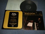 Photo: BILL EVANS TRIO ビル・エヴァンス  - AT TOWN HALL VOLUME ONE  VOL.1 タウン・ホールのビル・エヴァンス VOL.1 (Ex+++/MINT-) / 1973 Version JAPAN REISSUE Used LP