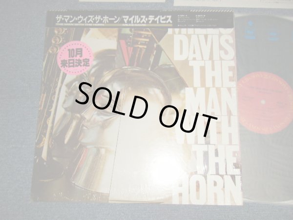 Photo1: MILES DAVIS マイルス・デイビス - THE MAN WITH THE HORN (MINT/MINT) / 1981 JAPAN ORIGINAL Used LP with OBI 