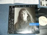 Photo: RICKIE LEE JONES リッキー・リー・ジョーンズ - THE MAGAZINE (MINT-/MINT-) / 1984 Japan ORIGINAL Used LP With Obi+Shrinkwrap+Postcard 