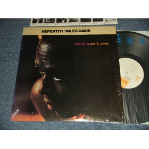 Photo: MILES DAVIS マイルス・デイビス - NEFERTITI ネフェルティティ (MINT/MINT) / 1977 Version Japan REISSUE Used LP with OBI 