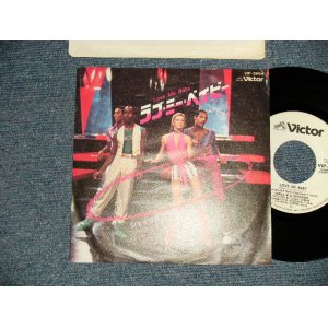 Photo: SHEILA & B. DEVOTION シェイラ＆B. デヴォーション - A)LOVE ME BABY ラブ・ミー・ベイビー  B)LOVE ME BABY ラブ・ミー・ベイビー (INSTRUMENTAL) (Ex++/MINT- Visual Grade, SMALL BEND) / 1978 JAPAN ORIGINAL "WHITE LABEL PROMO"  Used 7" Single 
