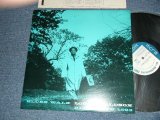 Photo: LOU DONALDSON ルー・ドナルドソン - BLUES WALK (MINT-/MINT-) / 1983 Version JAPAN REISSUE Used LP 