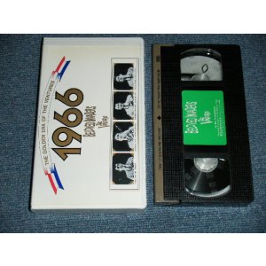 Photo: MOVIE The VENTURES 映画 ベンチャーズ  - BELOVED INVADERS  THE VENTURES  '66スペシャル! 愛すべき音の侵略者達 ( Ex+++, VG+++/MINT)  / 1987 JAPAN ORIGINAL Used  VIDEO [VHS]