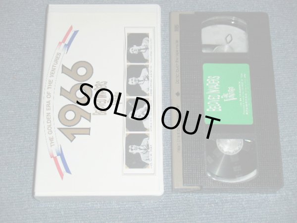 Photo1: MOVIE The VENTURES 映画 ベンチャーズ  - BELOVED INVADERS  THE VENTURES  '66スペシャル! 愛すべき音の侵略者達 ( Ex+++, VG+++/MINT)  / 1987 JAPAN ORIGINAL Used  VIDEO [VHS]