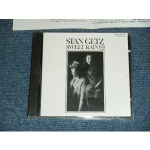 Photo: STAN GETZ タン・ゲッツ - SWEET RAIN (MINT-/MINT) / 1985 JAPAN Used CD
