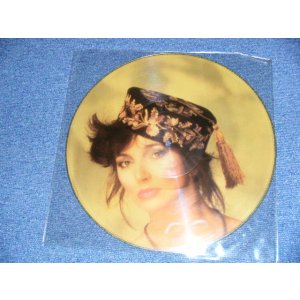 Photo: KATE BUSH ケイト・ブッシュ - LIVE IN EUROPE '79 & '80 (C / D) ( - /MINT-) / 198 US AMERICA ORIGINAL "COLLECTOR'S BOOT" "PICTURE DISC" Used LP