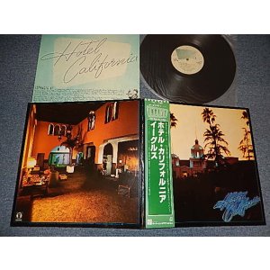 Photo: EAGLES イーグルス - HOTEL CALIFORNIA (With INSERTS + NO POSTER) (Ex++/MINT- EDSP) / 1981 Japan Reissue Used LP with OBI