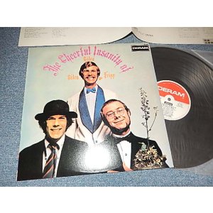 Photo: Giles, Giles And Fripp  ジャイルズ・ジャイルズ＆フリップ (KING CRIMSON キング・クリムゾン) – The Cheerful Insanity Of Giles, Giles & Fripp (MINT-/MINT) /1976 Version JAPAN REISSUE Used LP