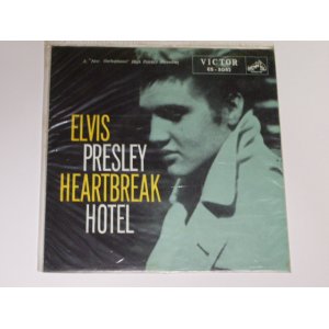 Photo: ELVIS PRESLEY - HEARTBREAK HOTEL / 1956 JAPAN ORIGINAL 7"45 Single  With OUTER VINYL COVER 