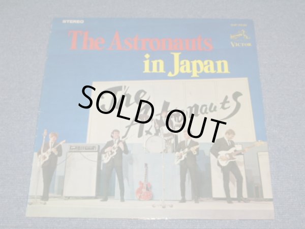 Photo1: THE ASTRONAUTS -  IN JAPAN ( LIVE '65 )   / 1960s JAPAN ONLY ORIGINAL Used LP 