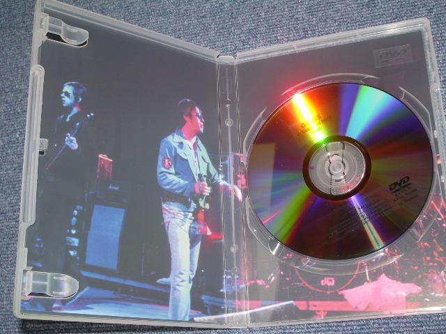 Photo: OASIS  -  ALL AROUND THE WORLD 2001  /  BRAND NEW COLLECTORS DVD