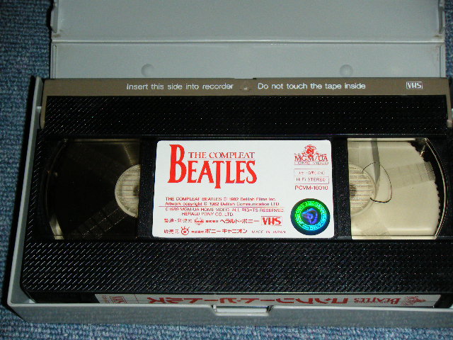 Photo: BEATLES - THE COMPLETE BEATLES / 1989 JAPAN ORIGINAL Used  VIDEO 