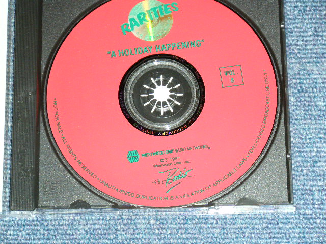 Photo: BEATLES,RONETTES,BEACH BOYS,KEITH(ROLLING STONES),ELVIS PRESLEY,PRINCE,JACKSON FIVE.+Etc... - CHRISTMAS RARITIES ON COMPACT DISC VOLUME #8 'A HOLIDAY HAPPENING' RADIO SHOW / 1991 US ORIGINAL RADIO SHOW CD 