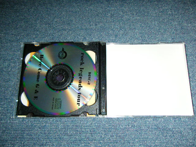 Photo: GEORGE HARRISON of THE BEATLES - ONE NIGHT IN A YOKOHAMA ARENA : GEORGE HARRISON ON STAGE IN JAPAN  / ???? FINLAND? Used COLLECTOR'S 2 CD's  