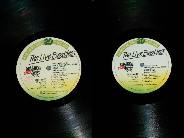 Photo: THE BEATLES -  SAM HOUSTON COLOSSEUM ( Huston Texas August 19, 1965 ) /  COLLECTORS ( BOOT ) 2-LP