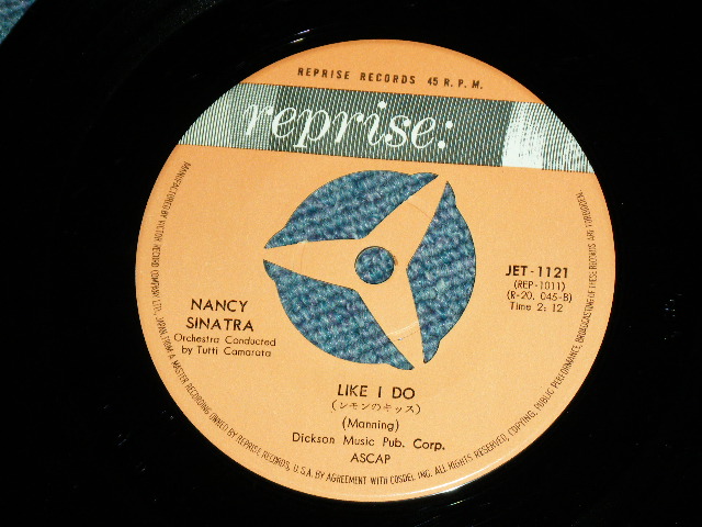 Photo: NANCY SINATRA ( ナンシー・シナトラ )  - LIKE I DO ( レモンのキッス ) + TO KNOW HIM IS TO LOVE HIM (Ex/Ex ) / 1960s JAPAN ORIGINAL 7" Single 