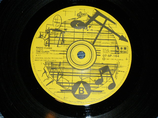 Photo: THE CLASH - THIS IS RADIO CLASH ( Ex++/MINT- ) / 1981 JAPAN ORIGINAL Used 7" Single 