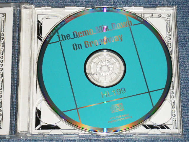 Photo: GENESIS -   THE DEMO MIX DOWN ON BROADWAY  (MINT-/ MINT)  /  　1998 ORIGINAL? COLLECTOR'S (BOOT)  Used 2-CD's 