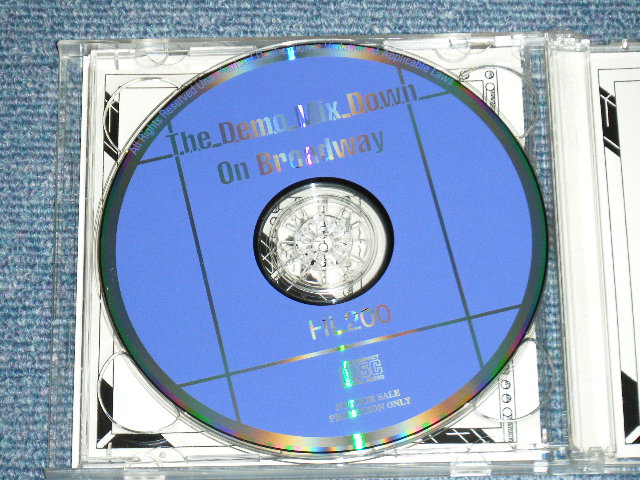 Photo: GENESIS -   THE DEMO MIX DOWN ON BROADWAY  (MINT-/ MINT)  /  　1998 ORIGINAL? COLLECTOR'S (BOOT)  Used 2-CD's 