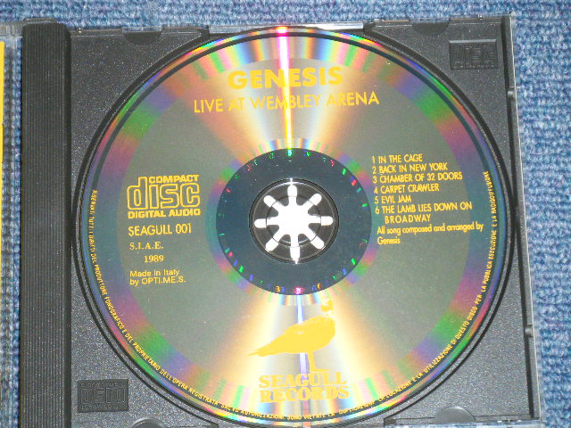 Photo: GENESIS - LIVE AT WEMBLEY ARENA - JUNE 23, 1974  (MINT-/MINT)  /  　1989 ORIGINAL? COLLECTOR'S (BOOT)  Used CD 