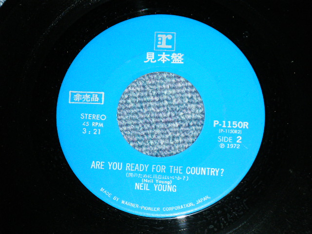 Photo: NEIL YOUNG & GRAHAM NASH ニール・ヤング ＆グラハム・ナッシュ -  WAR SONG 戦いの歌( Ex+/Ex )   / 1972 JAPAN ORIGINAL "BLUE LABEL PROMO" Used 7" Single 