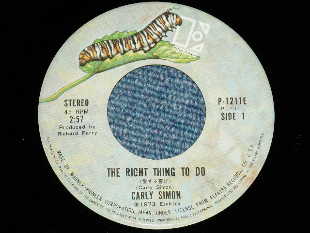 Photo: CARLY SIMON カーリー・サイモン -  THE RIGHT THING TO DO 愛する喜び  ( Ex+/Ex++ )   / 1973 JAPAN ORIGINAL Used 7" Single 