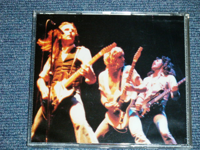 Photo: STATUS QUO - THE LEGEND NEVER DIE ( NEW ) /   ORIGINAL? COLLECTOR'S BOOT  "Brand New"  CD 