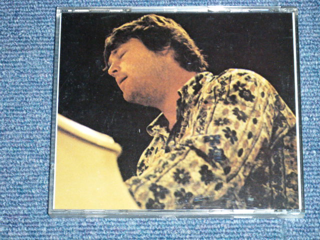 Photo: THE BEACH BOYS - FROM THE VALUTS  ( MINT-/VG+++ : SOME SCRATCHES)    /  COLLECTOR'S BOOT Used CD