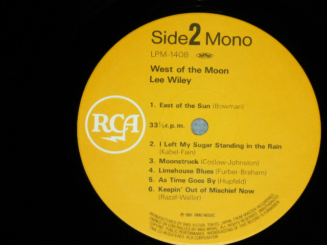 Photo: LEE WILEY リー・ワイリー - WEST OF THE MOON ( MINT/MINT ) / 1991 JAPAN  Used  LP  with OBI  