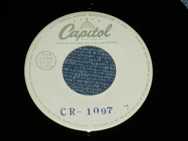 Photo: A) SUPER STOCKS スーパー・ストックス - HOT ROD CITY / B) SHUTDOWN DOUGLAS 　シャットダウン・ダグラス- TWIN CUTOUTS    /  1960's  JAPAN ORIGINAL "White Label PROMO TEST PRESS" Used  7" Single 