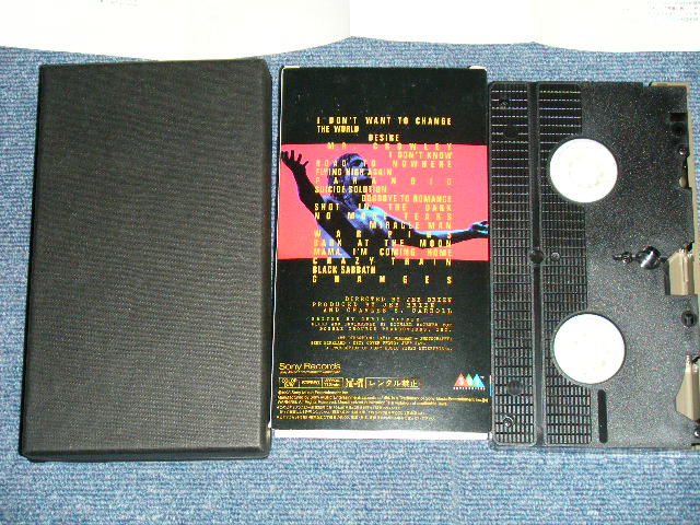 Photo: OZZY OSBOURNE オジー・オズボーン - LIVE & LOUD : with CUSTOM OUTER CASE   ( MINT-/MINT)  / 1993 JAPAN Used  VIDEO  