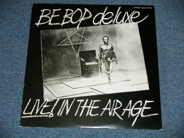 Photo: BE BOP DELUXE ビー・バップ・デラックス - LIVE IN THE AIR AGE ライヴの美学 with EP  (Ex+++/MINT-) / 1977 Japan Original Used LP with EP 