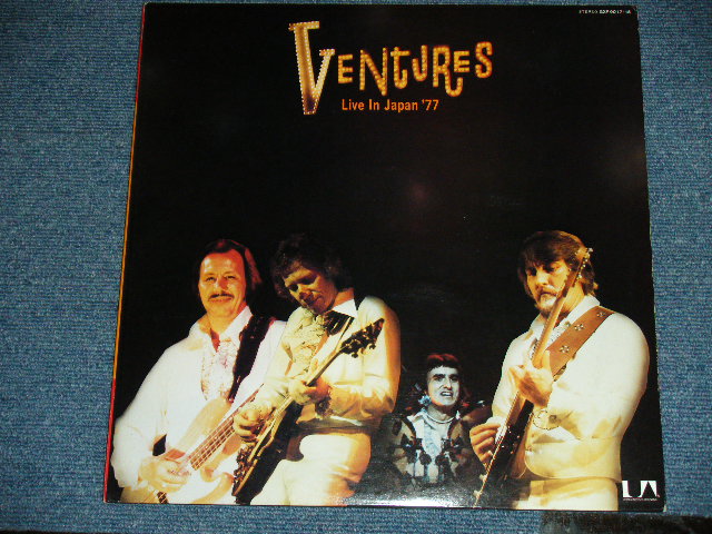 Photo: THE VENTURES ベンチャーズ　ヴェンチャーズ - LIVE IN JAPAN '77 ( Ex+++/MINT-)  / 1977 JAPAN ORIGINAL used  2-LP's 