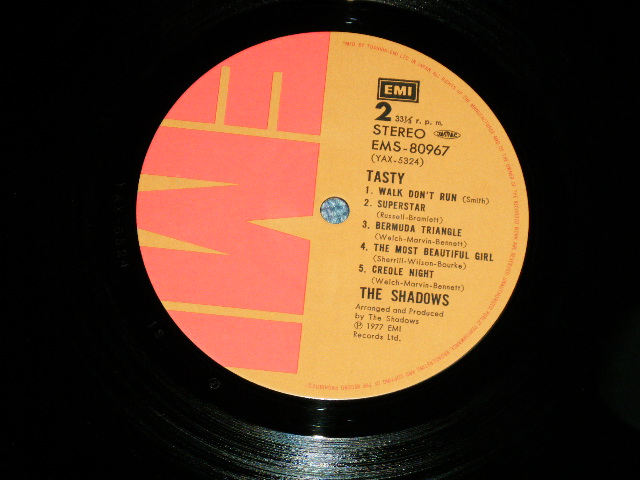 Photo: THE SHADOWS シャドウズ -  TASTY シャドウズ ’７８( Ex++/MINT-)  / 1977 JAPAN ORIGINAL used LP with OBI オビ付