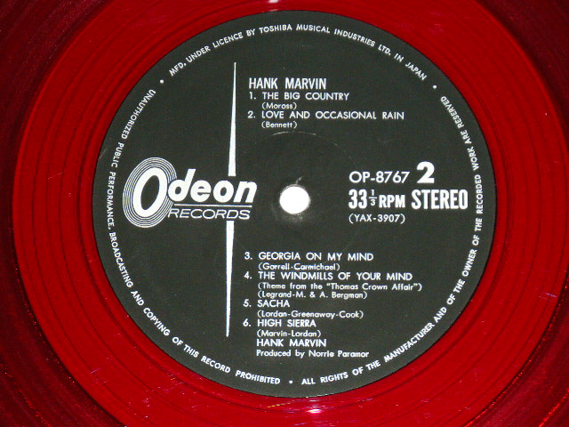 Photo: HANK MARVIN of THE SHADOWS 　ハンク・マーヴィン   シャドウズ - HANK MARVIN 素晴らしきギターの世界 ( Ex++, Ex/Ex++ Looks:Ex+)  / 1969 JAPAN ORIGINAL "RED WAX 赤盤"  used LP