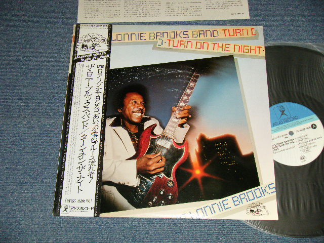 Photo1: The LONNIE BROOKS BAND ロニーブルックス・バンド - TURN ON THE NIGHT ターン・オン・ザ・ナイト-  (MINT-/MINT) / 1981 JAPAN ORIGINAL Used LP with OBI