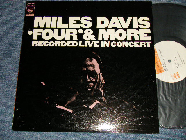 Photo1: MILES DAVIS マイルス・デイビス -  'FOUR' & MORE : RECORDED LIVE IN CONCERT フォア・アンド・モア (Ex+++/MINT-) / 1969 Japan Used LP 