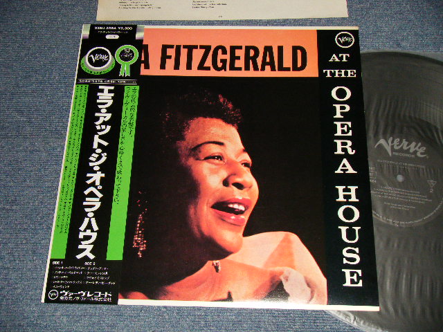 Photo1: ELLA FITZGERALD  エラ・フィッツジェラルド  -  AT THE OPERA HOUSE (Ex+++, Ex+/MINT-) / 1981 Version JAPAN REISSUE Used LP with OBI